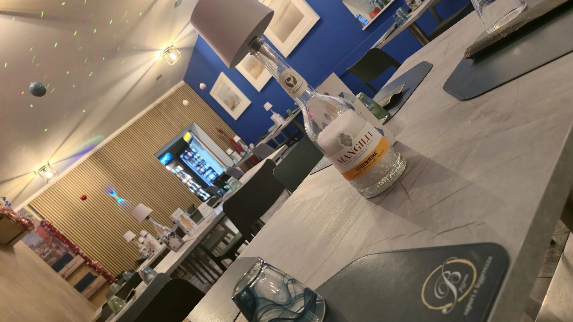 Interno della Pizzeria Baccanale Viareggio